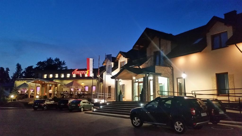 Hotel Impressa Niedrzwica Duża Esterno foto