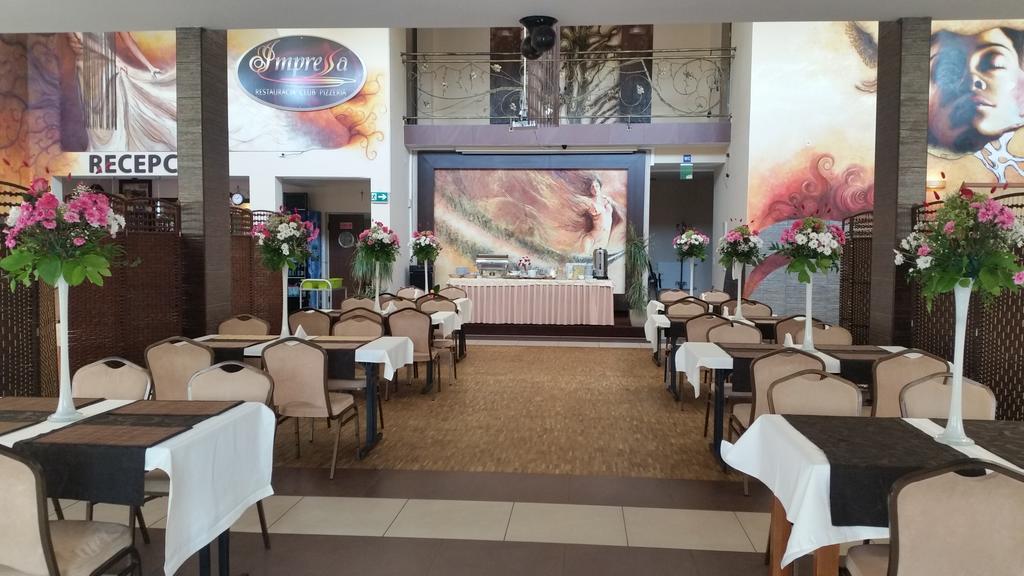 Hotel Impressa Niedrzwica Duża Esterno foto
